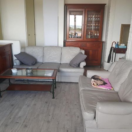 Grand Appartement Proche De Paris Chille Exterior foto